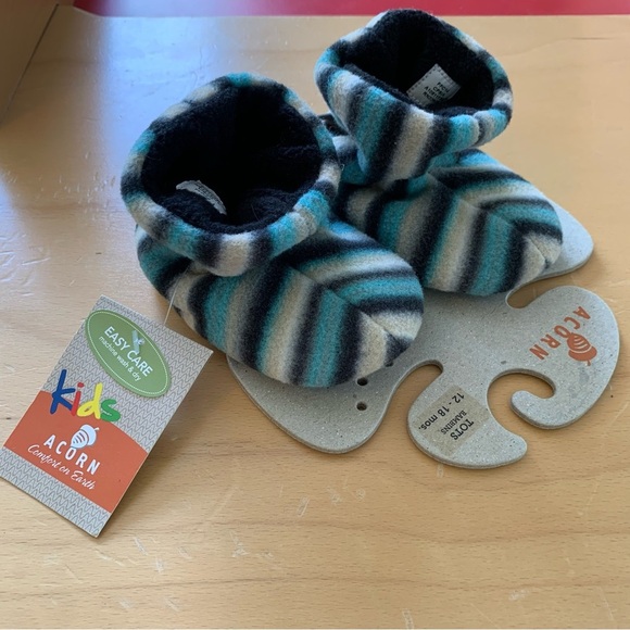 NWT Acorn Easy Bootie Tots Slippers 12-18 Months Neutral Stripe Fleece Kids NEW - Picture 1 of 14